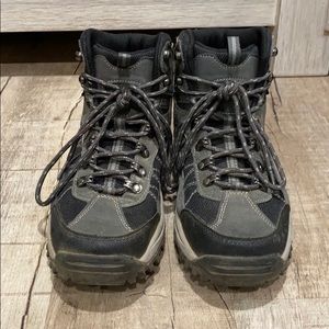 Bearpaw hiking boots